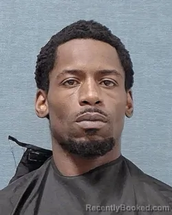 Mugshot of DWAYNE LAMONT JONES