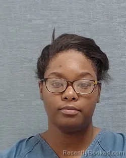 Mugshot of AJALAE IRENE GADSDEN booked in Stark County, Ohio on June 5, 2026