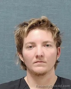 Mugshot of GABRIELLE KAYLEE FOWLER