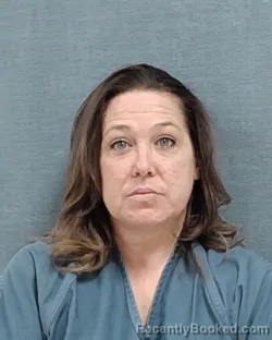 Mugshot of SARAH ELIZABETH TAYLOR booked in Stark County, Ohio on April 30, 2026