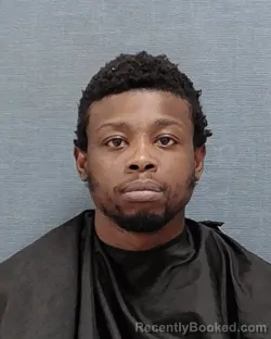 Mugshot of KAVAUGHN TYRIK WALKER booked in Stark County, Ohio on April 28, 2026