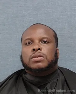 Mugshot of QUAMAINE RASHAWN YOUNG booked in Stark County, Ohio on June 12, 2026