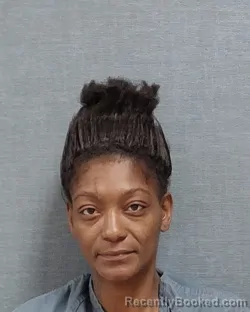Mugshot of Victoria Laque Suttles booked in Stark County, Ohio on August 10, 2026