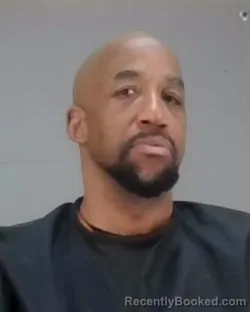 Mugshot of ROBERT EUGENE BARNES