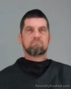 Mugshot of THOMAS EARL VANPELT