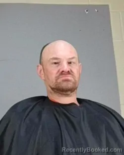 Mugshot of ERIC WILLIAM MILLS booked in Summit County, Ohio on April 27, 2026