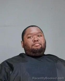 Mugshot of TEVIN MARQUISE DISMUKE booked in Summit County, Ohio on April 25, 2026