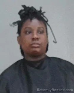 Mugshot of MIAH DENEE MASSEY booked in Summit County, Ohio on May 8, 2026