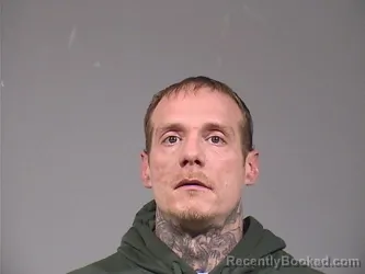 Mugshot of JUSTIN LELAND FRY-STARRETT