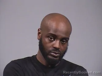 Mugshot of STEVEN DE ANDRE LAMOUNT JR THOMAS