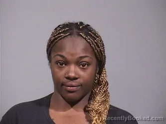 Mugshot of JAZ MERE LYNETTE FLOYD booked in Trumbull County, Ohio on April 25, 2026