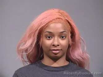 Mugshot of LADAJSHA UNIQUE SMITH booked in Trumbull County, Ohio on May 1, 2026