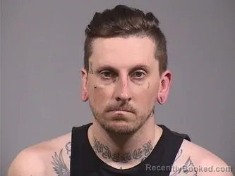 Mugshot of JONATHAN MICHAEL WALKER booked in Trumbull County, Ohio on May 14, 2026