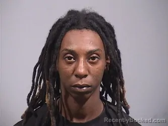 Mugshot of BENNIESHA KASHON BARNES-MCCLENDON booked in Trumbull County, Ohio on May 20, 2026