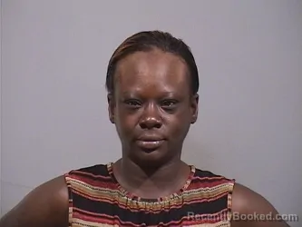 Mugshot of LATOYA DENISE SMITH booked in Trumbull County, Ohio on June 7, 2026