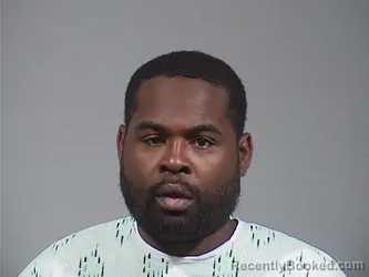 Mugshot of AARON LAMONT JONES JR booked in Trumbull County, Ohio on June 23, 2026