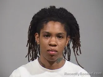Mugshot of Jamia Shanell Natalia Dent booked in Trumbull County, Ohio on October 28, 2026