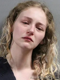 Mugshot of KINSIE MAY RISHER booked in Tuscarawas County, Ohio on April 18, 2026