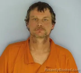 Mugshot of DANIEL LEE CALVERT