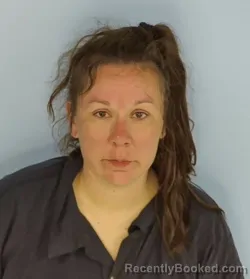 Mugshot of KRYSTAL DAWN FARRIS booked in Walton County, Florida on March 25, 2026