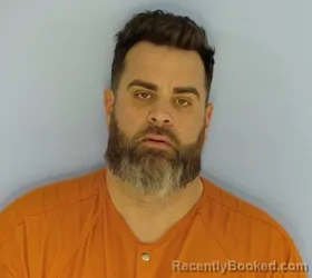 Mugshot of MICHAEL JASON HAYES