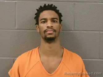Mugshot of CLAYTON DEVONTE PRYOR