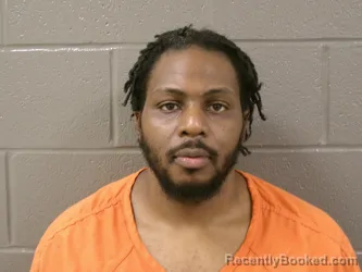 Mugshot of Dominique Laroy Washington booked in Wood County, Ohio on August 19, 2026