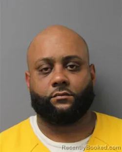 Mugshot of EFRAIN CORREA-RIOS