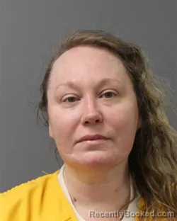 Mugshot of KASEY ELAINE ROBERTS
