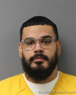 Mugshot of ROBERTO A RIVERA