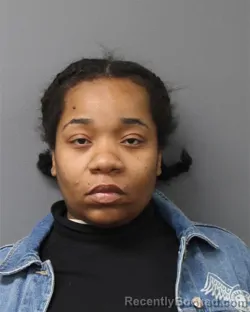 Mugshot of LASHAWNDA ELAINE EDWARDS
