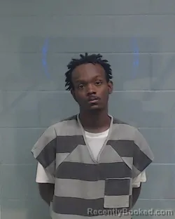 Mugshot of XAVIER SHAVON MCKINNIE booked in Washington County, Florida on May 27, 2026