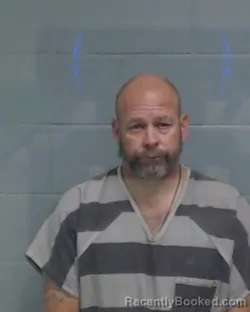 Mugshot of DANIEL JEFFERSON CARROLL booked in Washington County, Florida on April 20, 2026