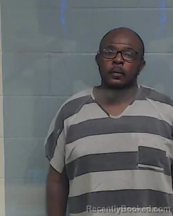 Mugshot of DERRICK EMOND BROWN