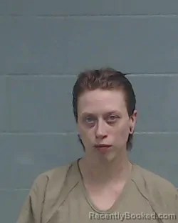 Mugshot of Zoey Alisse Carter booked in Washington County, Florida on August 7, 2026