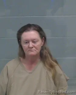 Mugshot of ANGELA MICHELLE STEVERSON booked in Washington County, Florida on April 20, 2026