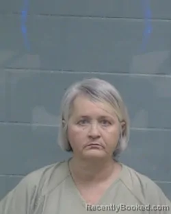 Mugshot of TINA MARIE WALLACE booked in Washington County, Florida on April 29, 2026