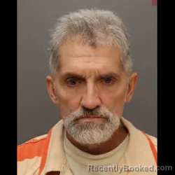 Mugshot of ROBERT LEE JR. HEINTZELMAN booked in Columbia County, Pennsylvania on April 30, 2026