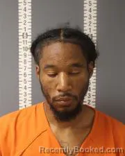 Mugshot of DONTRAY MALIC THOMAS booked in Dauphin County, Pennsylvania on April 3, 2026