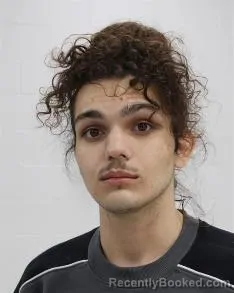 Mugshot of GAGE PEYTON-DIEGO LOWE