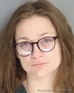 Mugshot of SYDNIE BELL