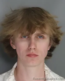 Mugshot of ZACHARY HEWITT