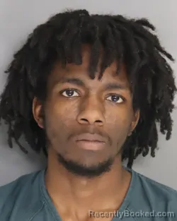 Mugshot of TAVARIS FRAZIER