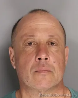 Mugshot of RAUL DIAZ MARTINEZ