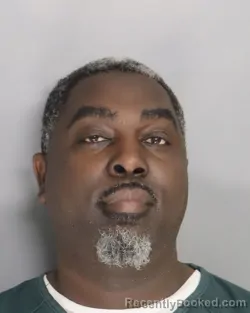 Mugshot of OLLIE HOLLOWAY