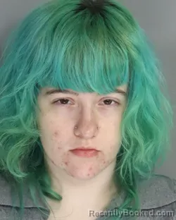 Mugshot of LAINEY MACIEJEWSKI