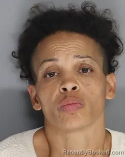 Mugshot of LATOYA GLOVER