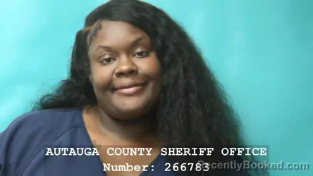 Mugshot of NIKKI MONIQUIA THOMAS