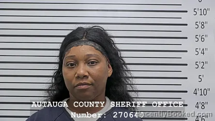 Mugshot of Diamond Breiuna Thompson booked in Autauga County, Alabama on August 30, 2026