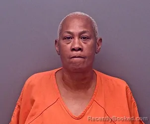 Mugshot of PORTRENE LYNETTE CAMPBELL